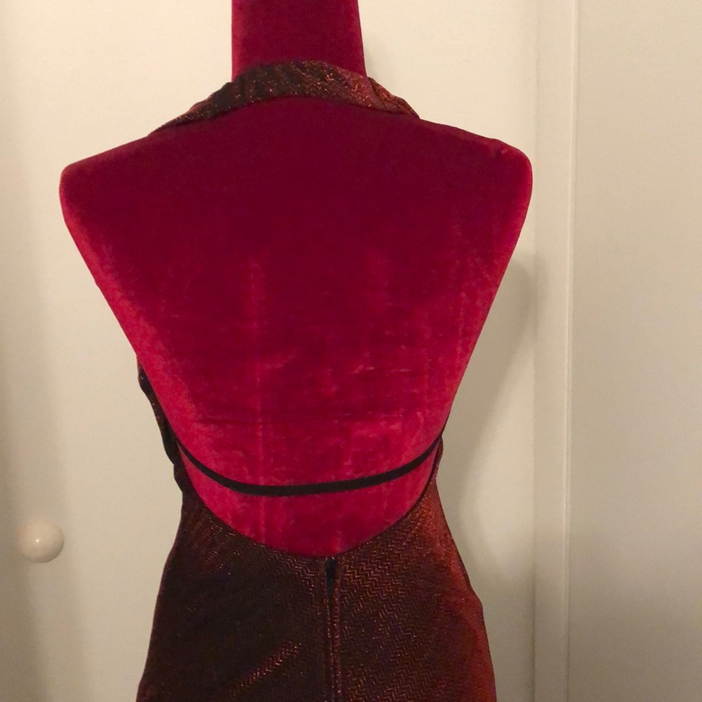 Red halter floor length shimmering dress - Picture 7 of 8
